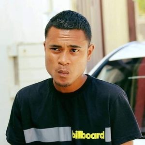 Meet your Posher, Aine